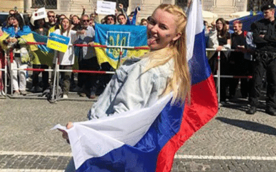 Slut Yulia deported to shithole Russia